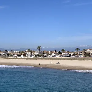 https://apartamento-1-linea-de-mar-wifi-aire-acondicionado.topcostabravahotels.com