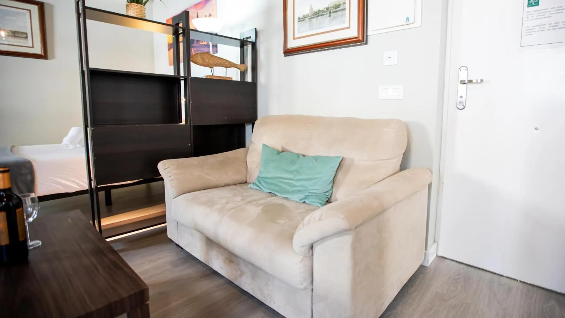 Apartamentos Dona Concha Seville 0*,